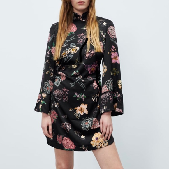Zara- Short floral print dress (small) - Picture 1 of 3
